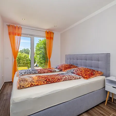 بيت للعطل Residencia La Famiglia With Heated Pool
