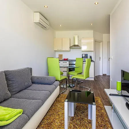 بيت للعطل Residencia La Famiglia With Heated Pool *